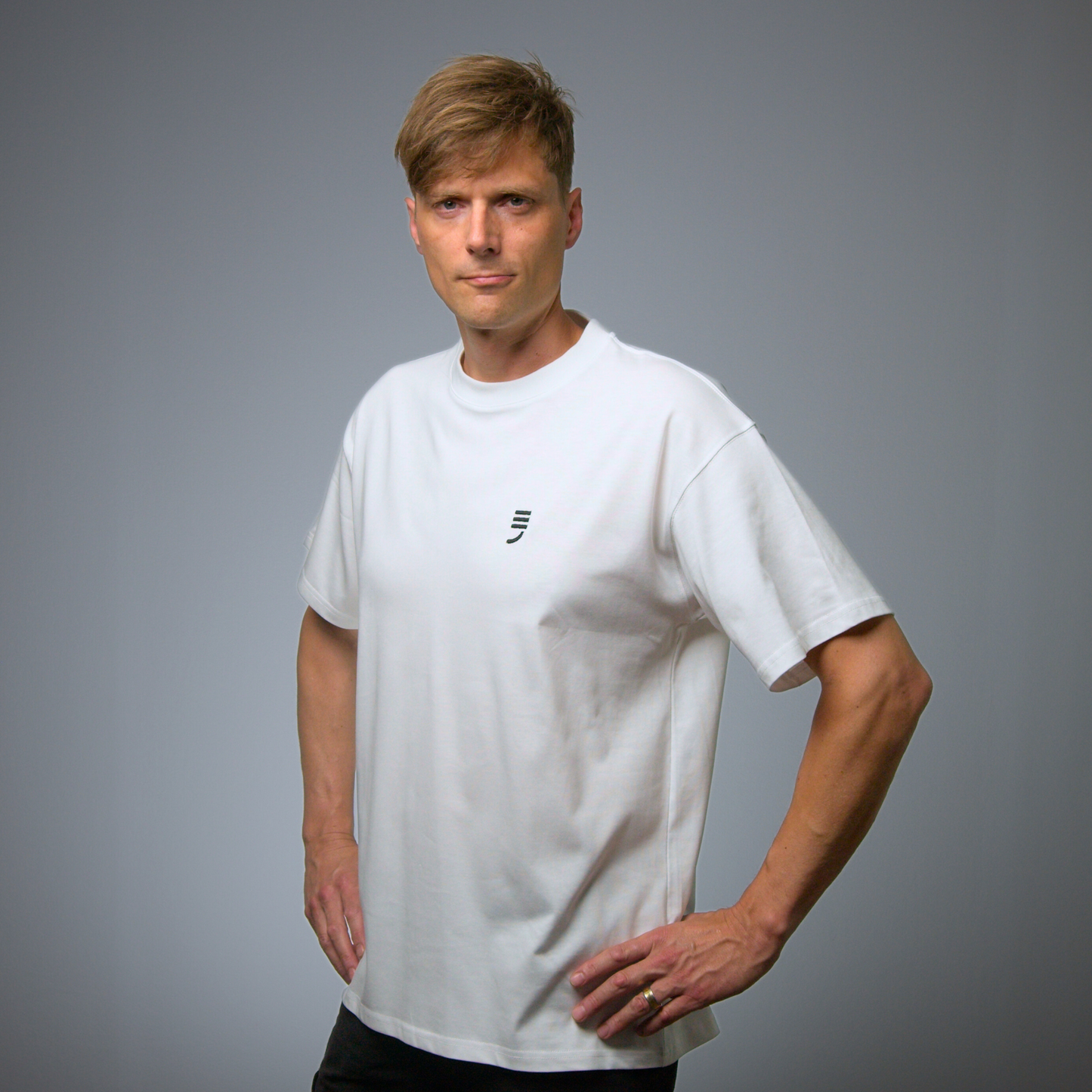 T-Shirt weiss – OVERSIZED